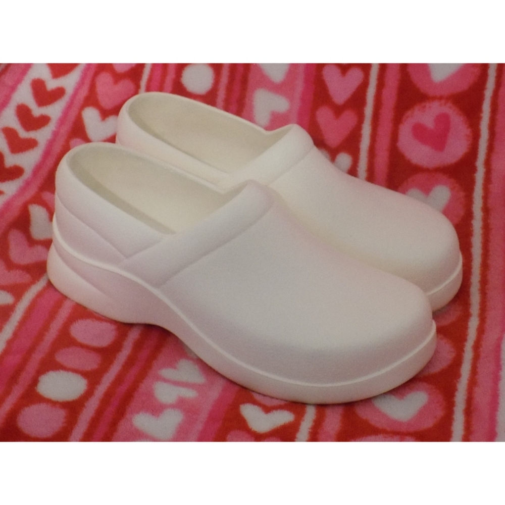 Klogs white professional shoes